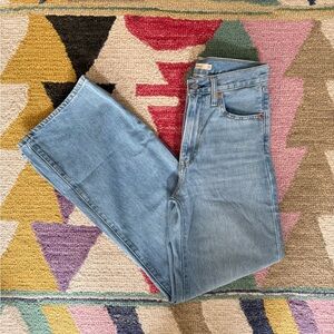 Never worn Levi’s RIBCAGE WIDE LEG, light wash